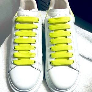 Alexander McQueen white 100% calf leather with acid yellow glitter sneakers